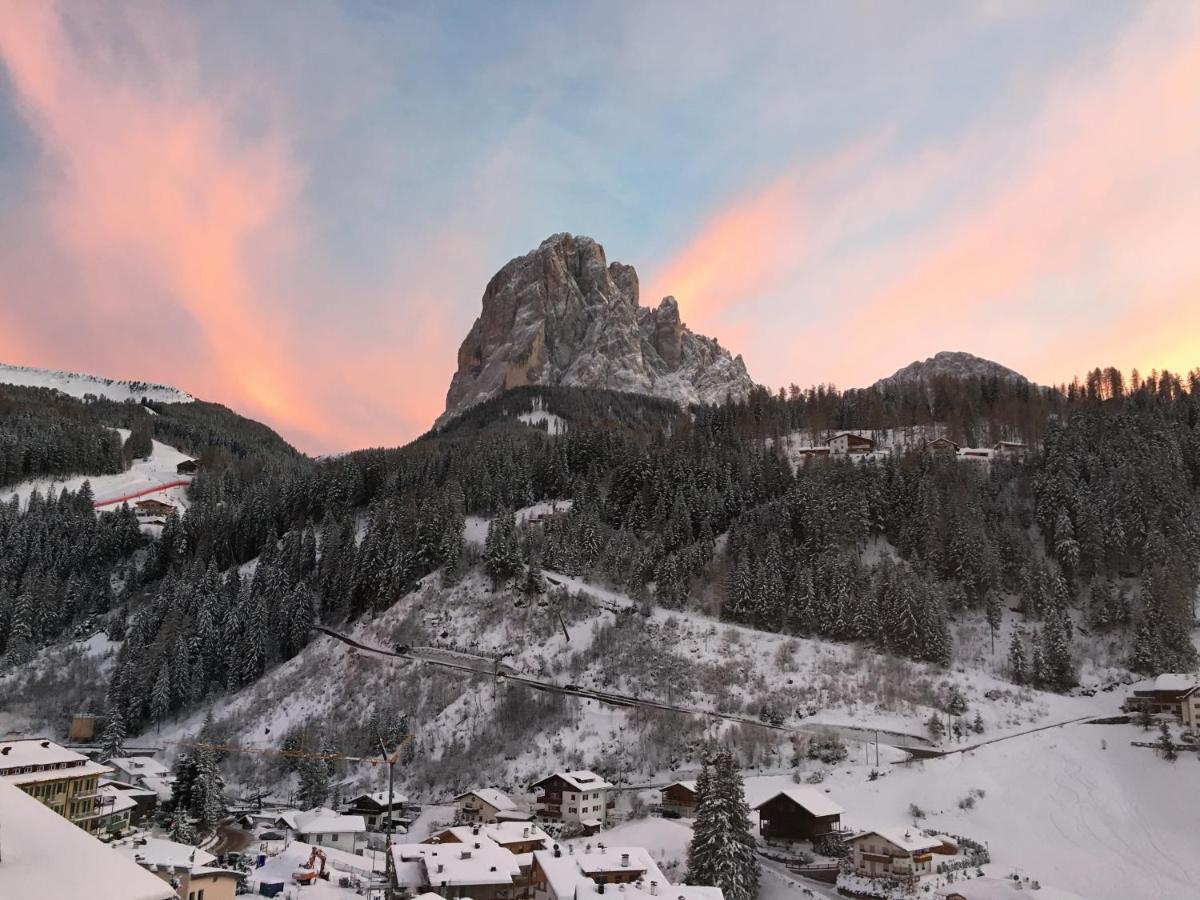 Apartments Mezdi Santa Cristina Val Gardena Eksteriør billede