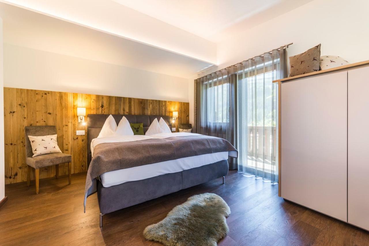 Apartments Mezdi Santa Cristina Val Gardena Eksteriør billede
