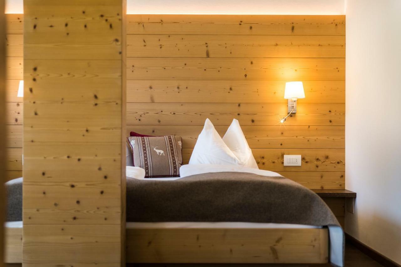 Apartments Mezdi Santa Cristina Val Gardena Eksteriør billede