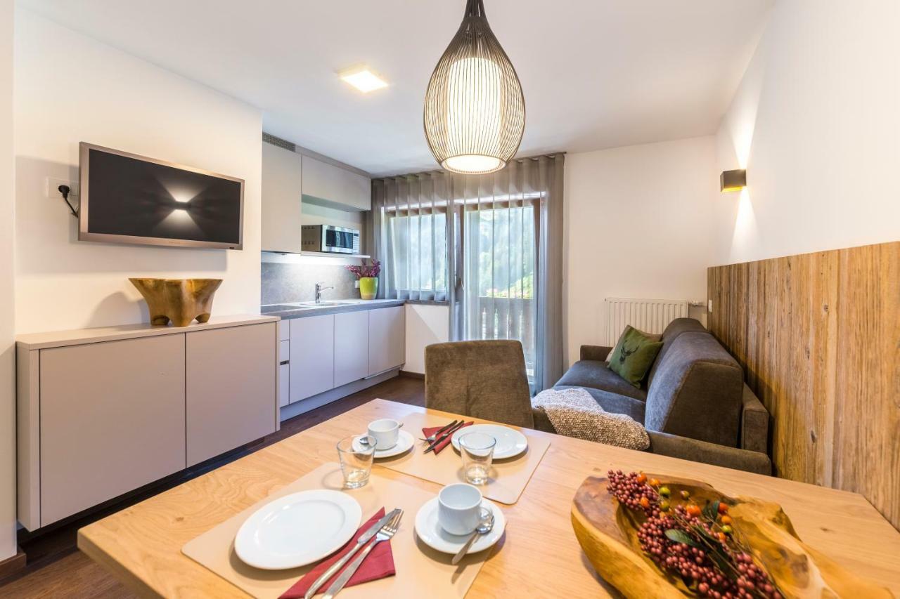 Apartments Mezdi Santa Cristina Val Gardena Eksteriør billede
